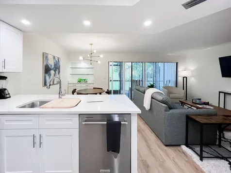 1605 S Us Highway 1 Jupiter FL 33477