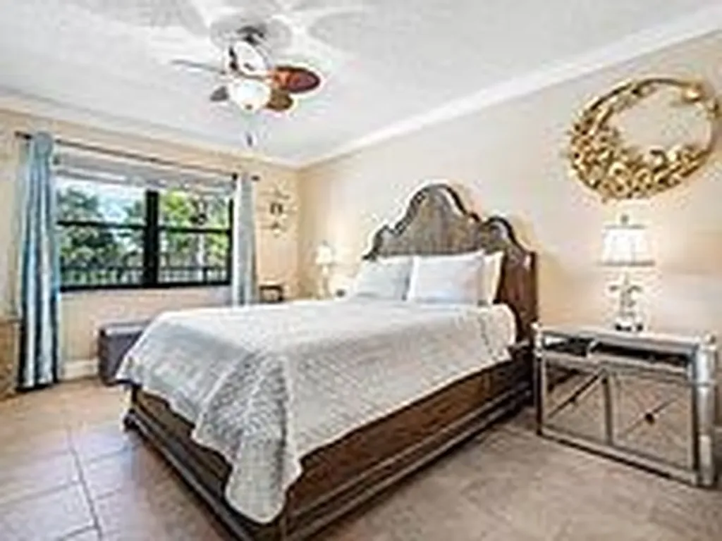 2910 SW 22nd Circle Delray Beach FL 33445