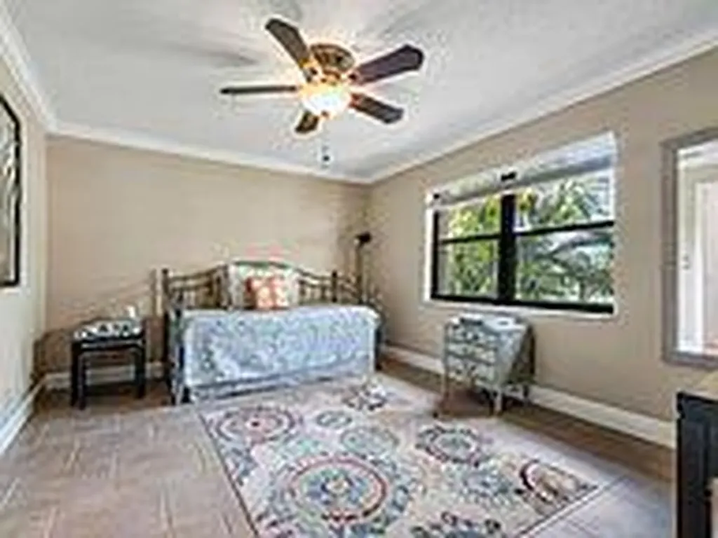 2910 SW 22nd Circle Delray Beach FL 33445