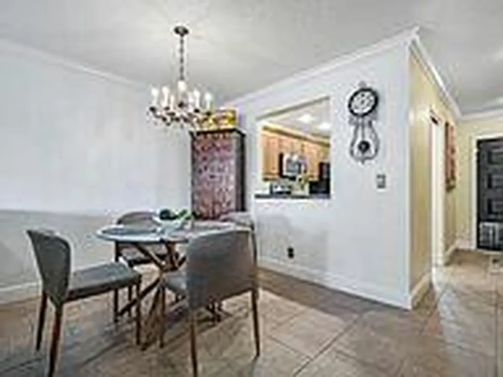 2910 SW 22nd Circle Delray Beach FL 33445