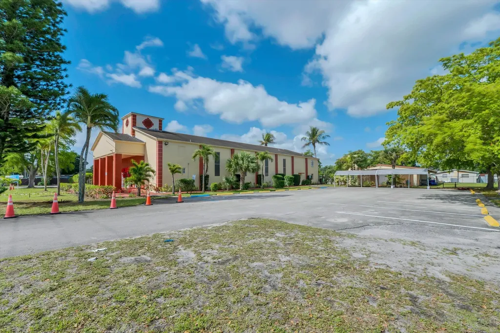 4101 SW 61st Avenue Davie FL