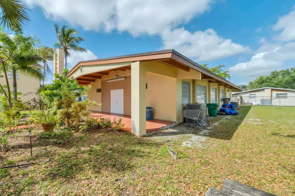 4101 SW 61st Avenue Davie FL