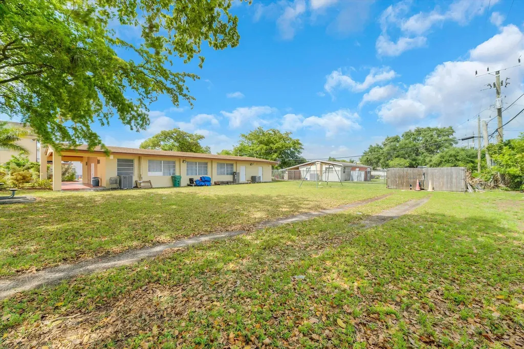 4101 SW 61st Avenue Davie FL