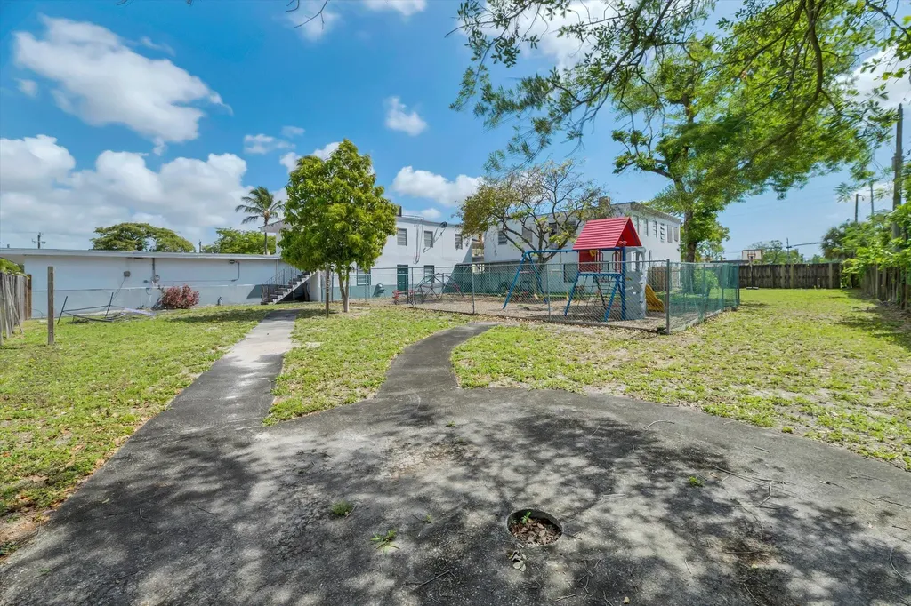 4101 SW 61st Avenue Davie FL