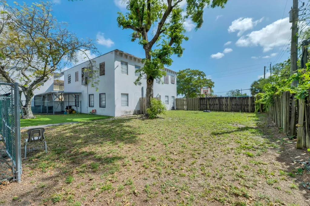 4101 SW 61st Avenue Davie FL