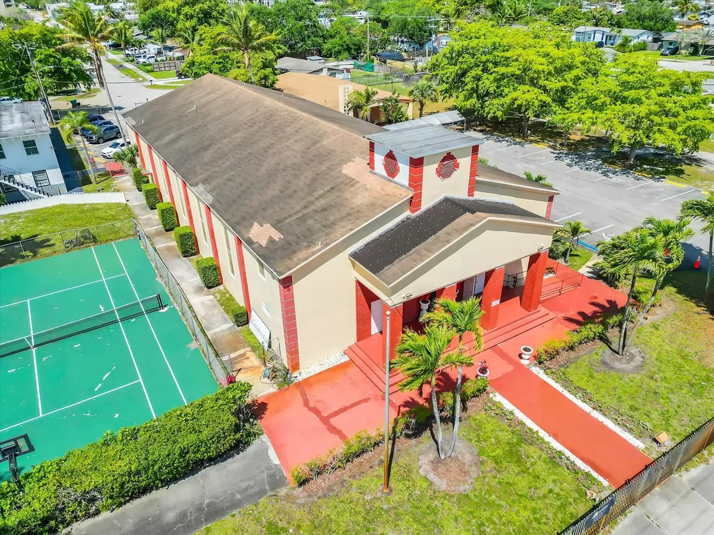 4101 SW 61st Avenue Davie FL