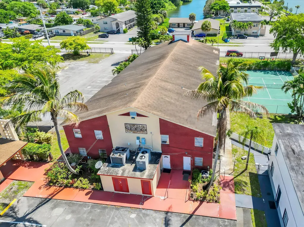4101 SW 61st Avenue Davie FL