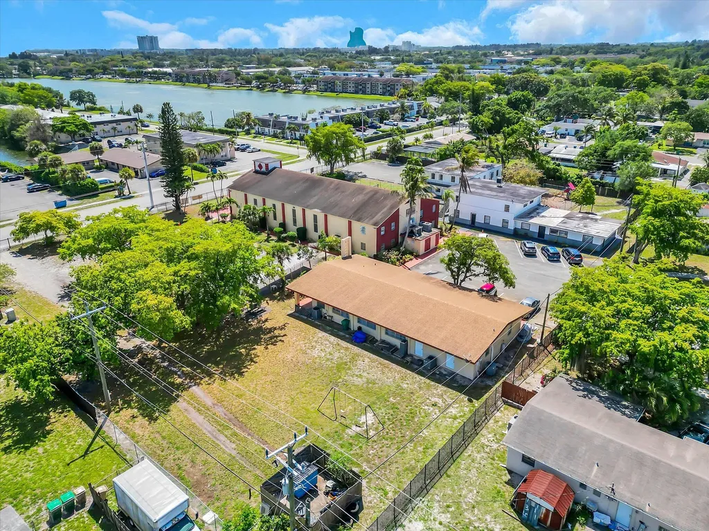 4101 SW 61st Avenue Davie FL