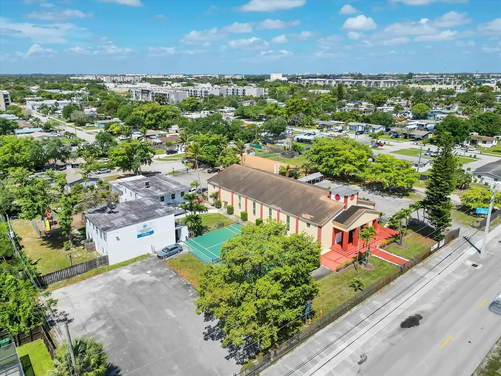 4101 SW 61st Avenue Davie FL
