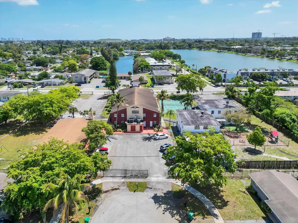 4101 SW 61st Avenue Davie FL