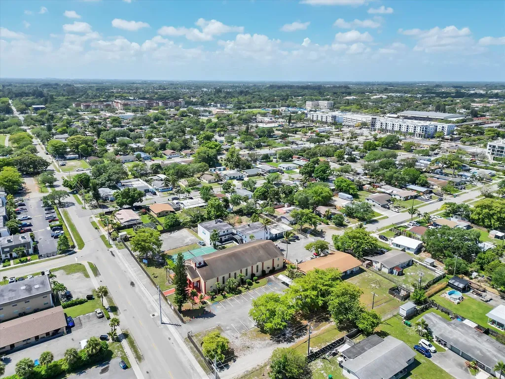 4101 SW 61st Avenue Davie FL