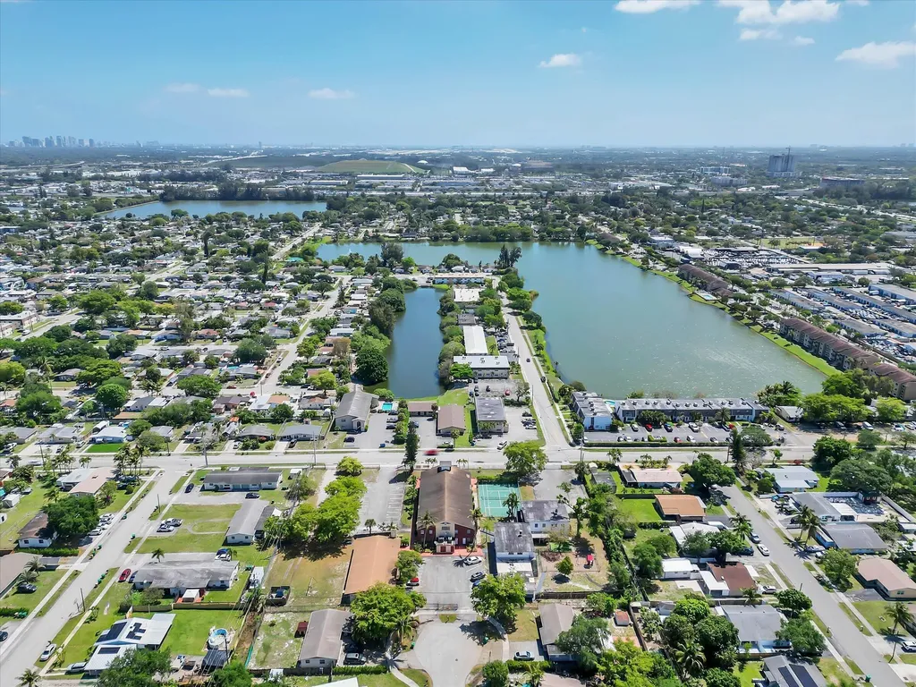 4101 SW 61st Avenue Davie FL