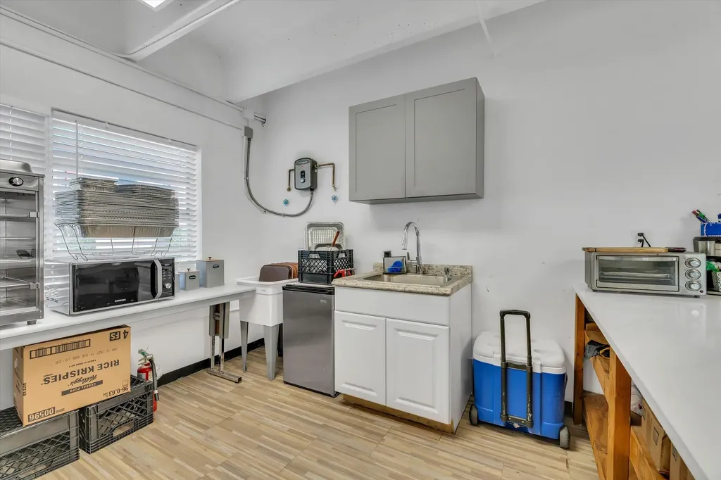 4101 SW 61st Avenue Davie FL