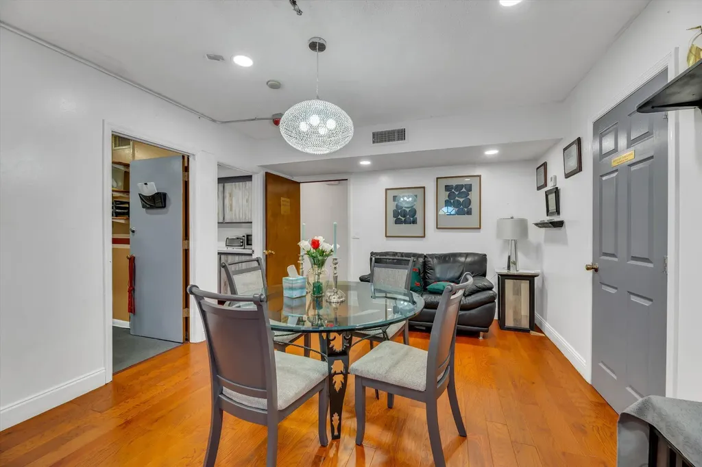 4101 SW 61st Avenue Davie FL