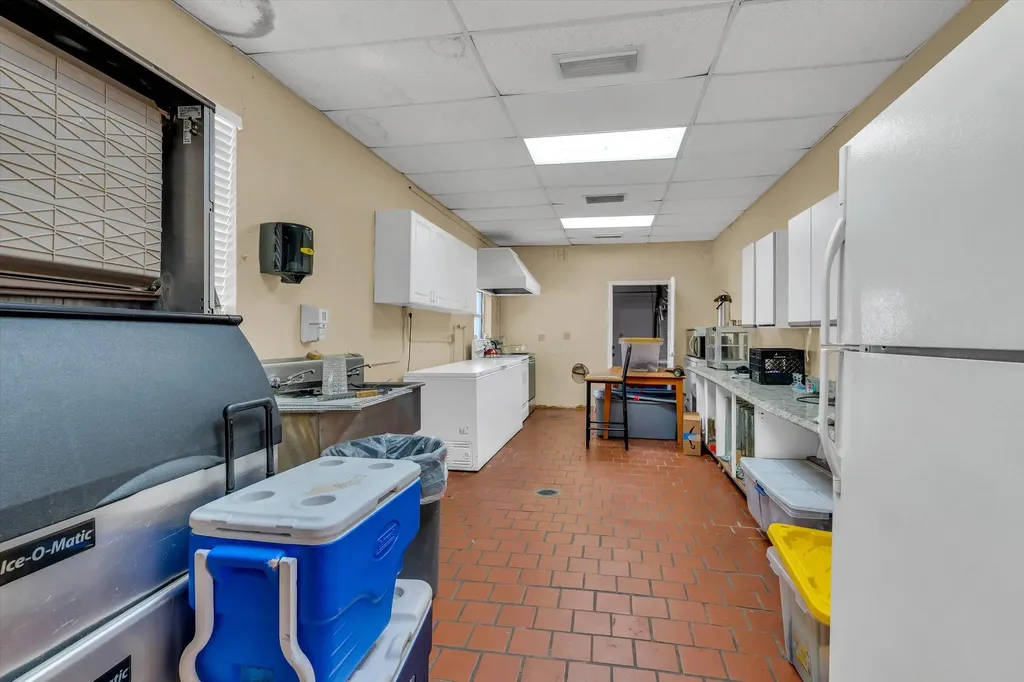 4101 SW 61st Avenue Davie FL