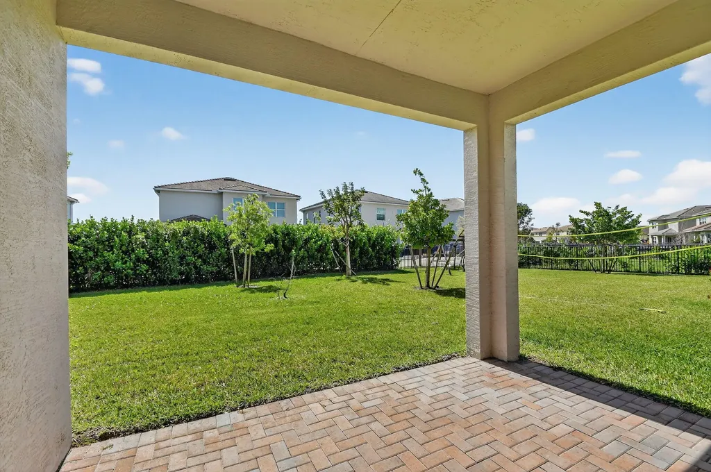 5632 Liberty Lane Westlake FL 33470