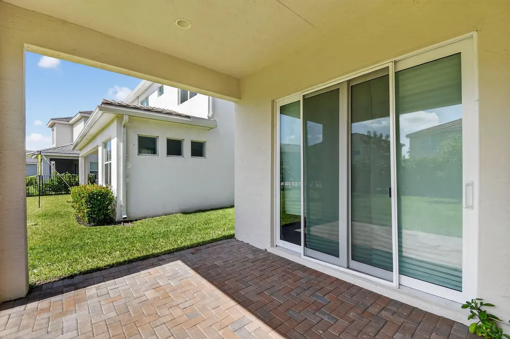 5632 Liberty Lane Westlake FL 33470