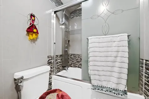 10443 E Clairmont Circle Tamarac FL 33321