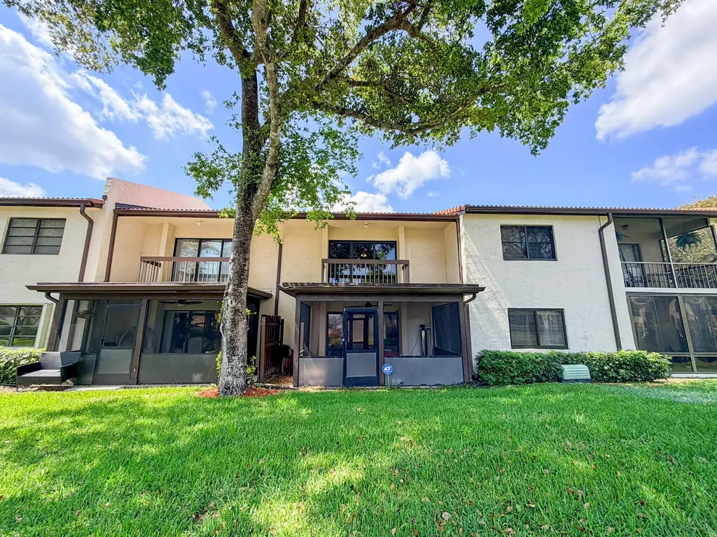 21820 Cypress Circle Boca Raton FL 33433