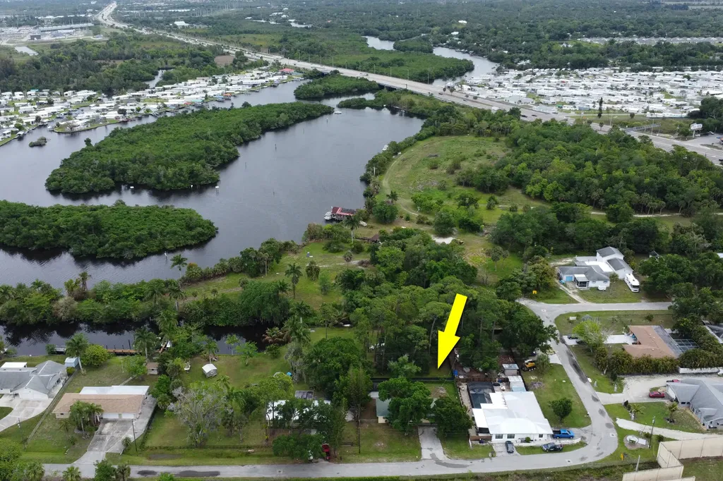 155 Meta Street Fort Myers FL 33905