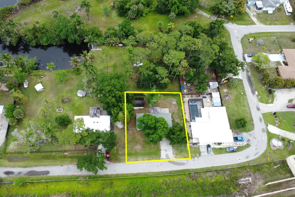 155 Meta Street Fort Myers FL 33905