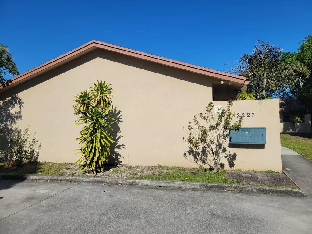 2227 Monroe Street Hollywood FL 33020