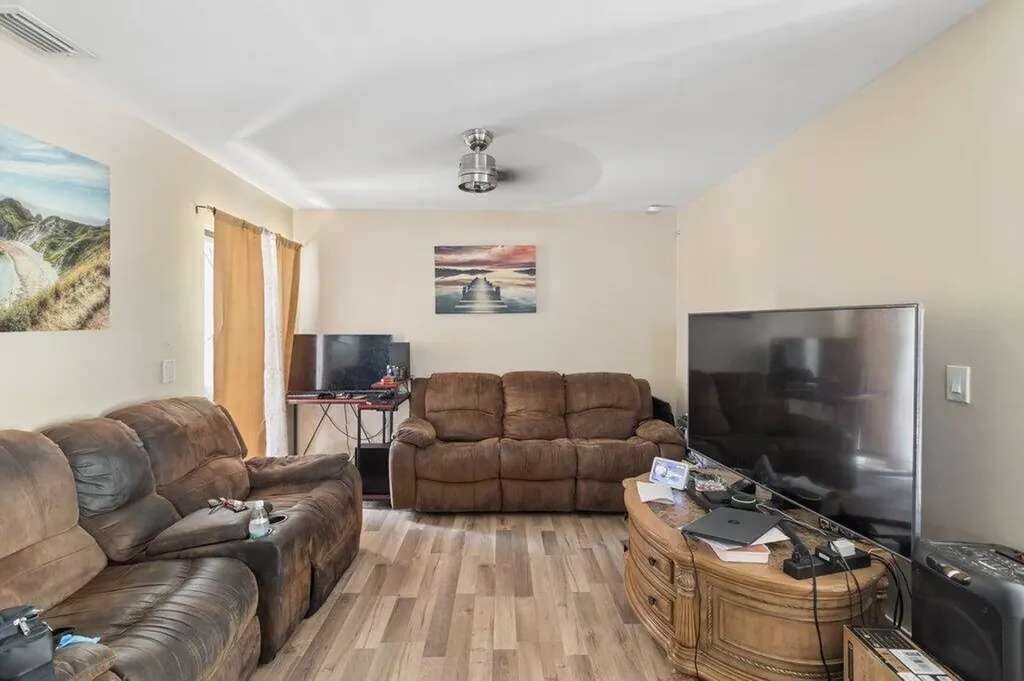 7860 NW 44th Court Coral Springs FL 33065
