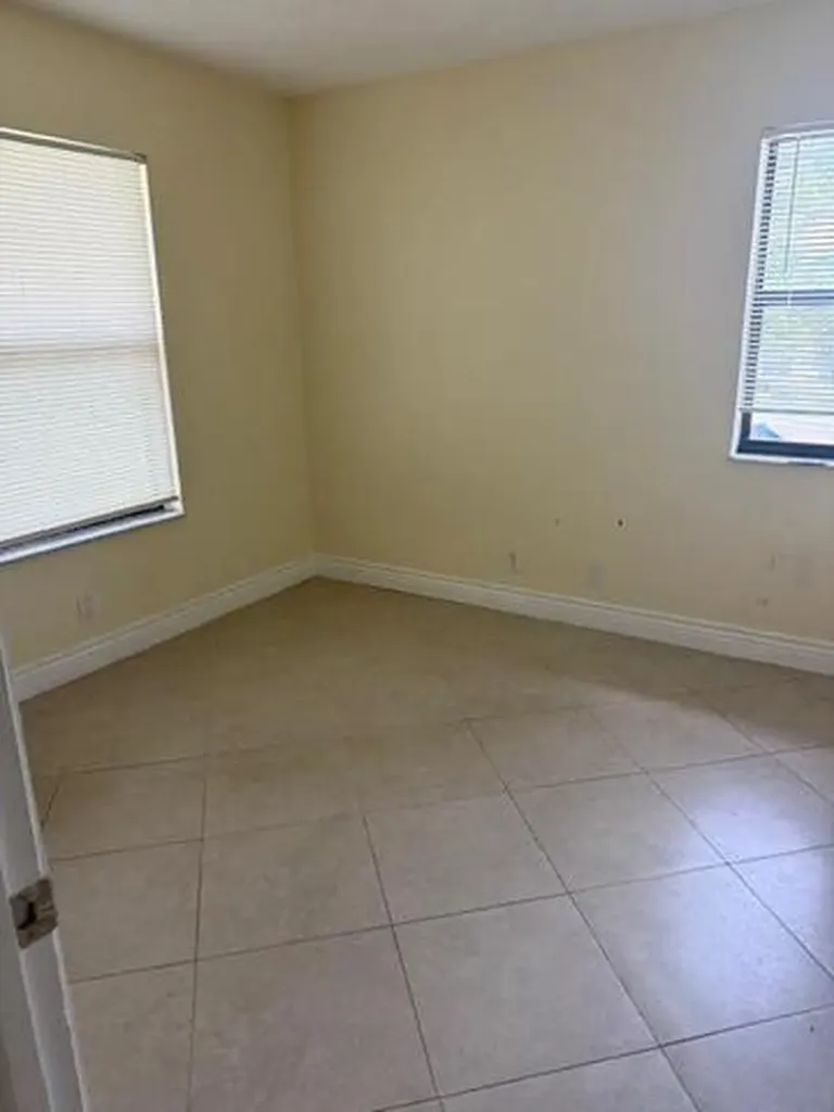 21911 Lake Forest Circle Boca Raton FL 33433