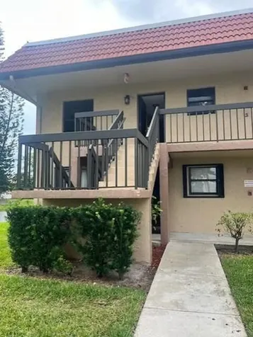 21911 Lake Forest Circle Boca Raton FL 33433