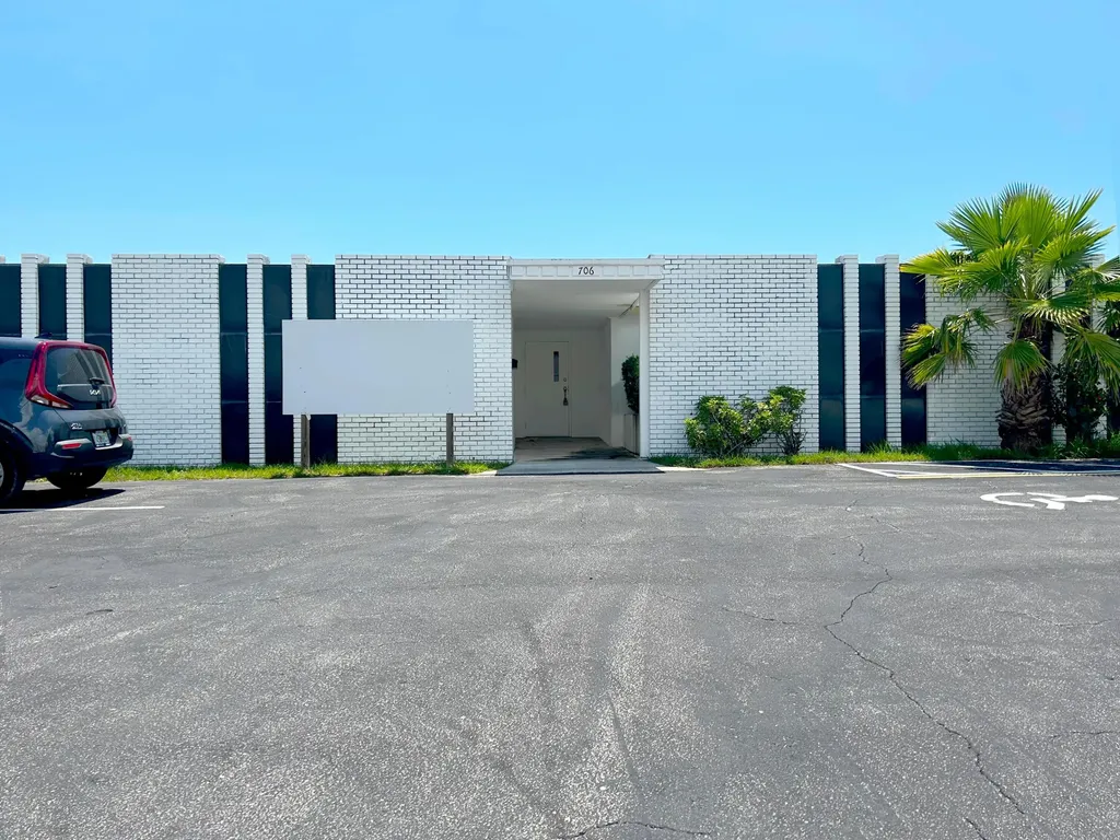706 N 7th Street Fort Pierce FL