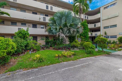 1660 NE 191st Street Miami FL 33179