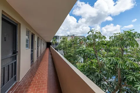 1660 NE 191st Street Miami FL 33179