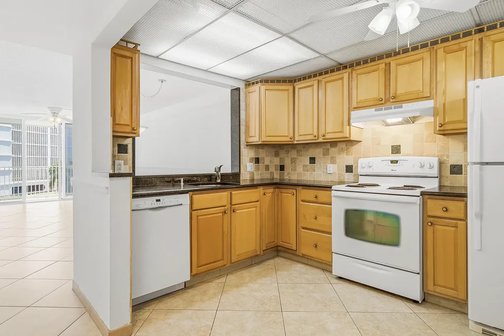 3580 S Ocean Boulevard South Palm Beach FL 33480
