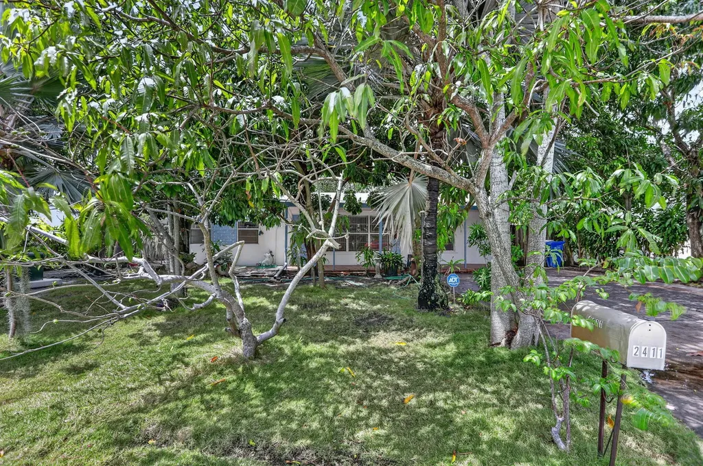 2411 NE 10th Terrace Pompano Beach FL 33064