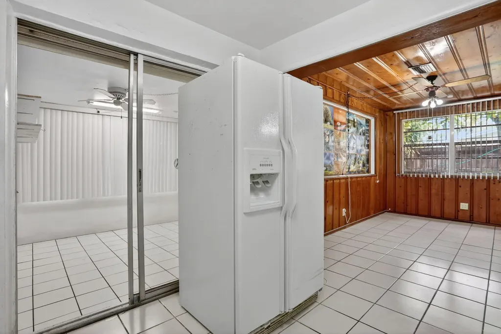 2411 NE 10th Terrace Pompano Beach FL 33064