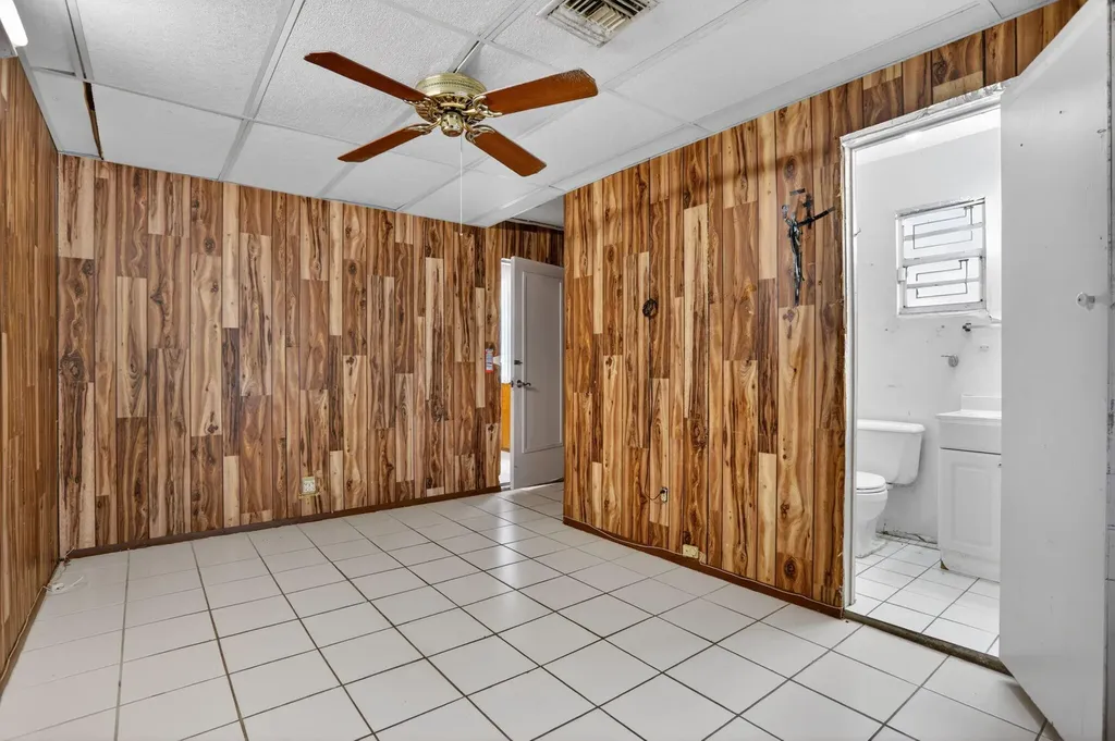 2411 NE 10th Terrace Pompano Beach FL 33064