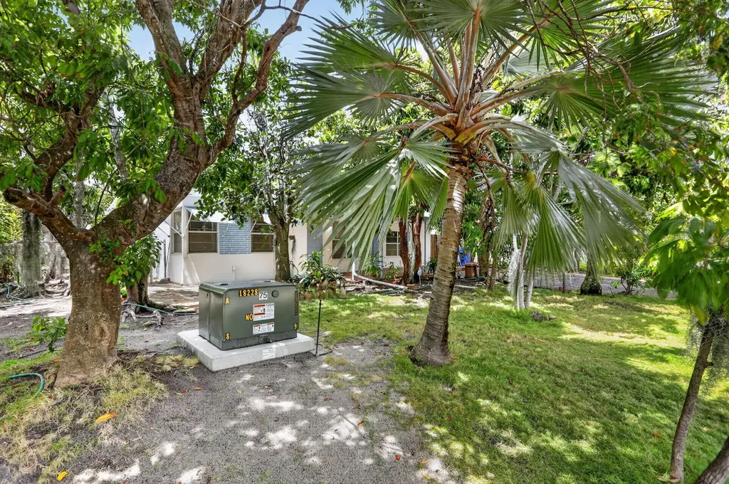 2411 NE 10th Terrace Pompano Beach FL 33064