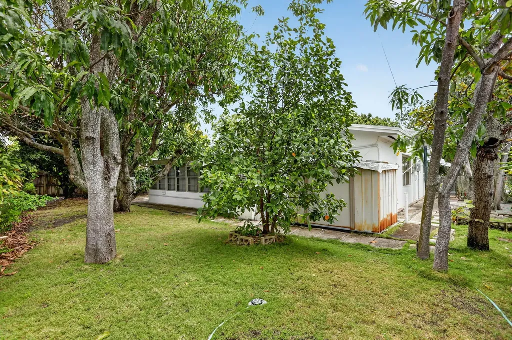 2411 NE 10th Terrace Pompano Beach FL 33064