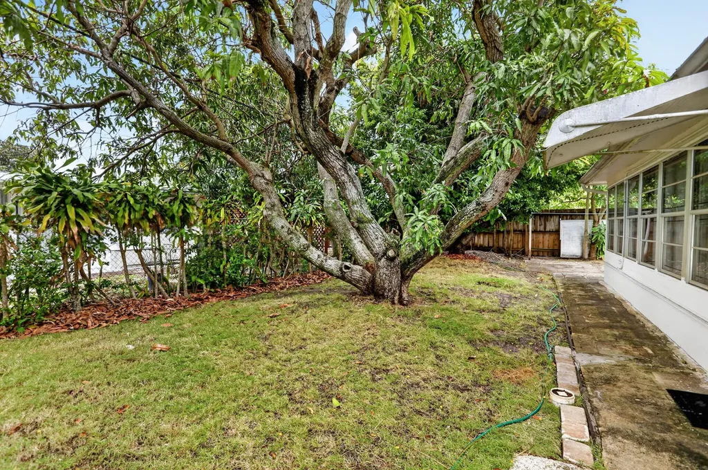 2411 NE 10th Terrace Pompano Beach FL 33064