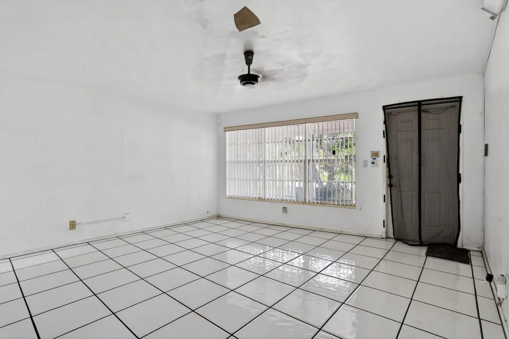 2411 NE 10th Terrace Pompano Beach FL 33064