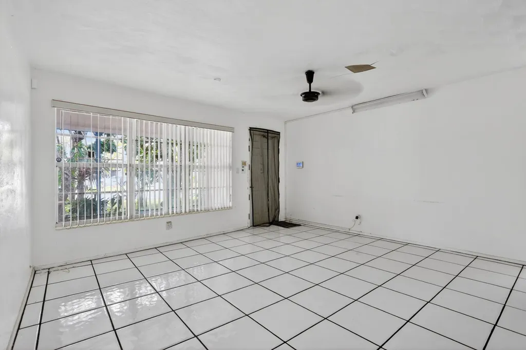 2411 NE 10th Terrace Pompano Beach FL 33064