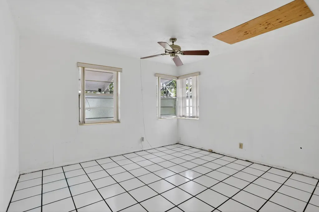 2411 NE 10th Terrace Pompano Beach FL 33064