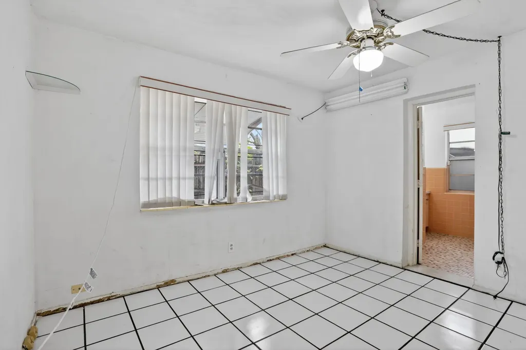 2411 NE 10th Terrace Pompano Beach FL 33064