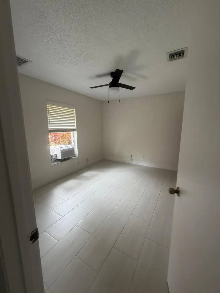 1401 Hideaway Bend Wellington FL 33414