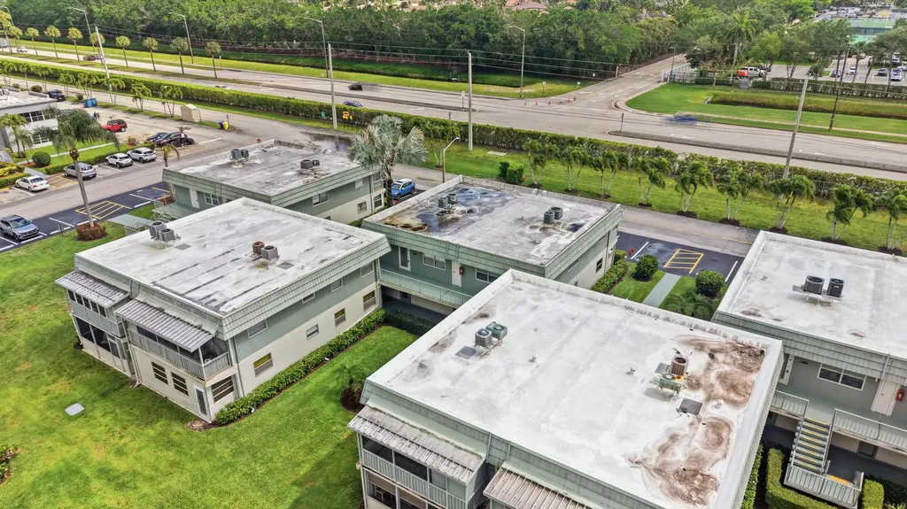 284 Flanders F Delray Beach FL 33484