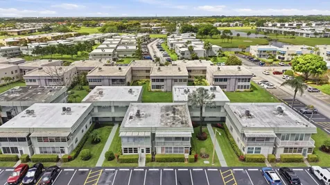 284 Flanders F Delray Beach FL 33484