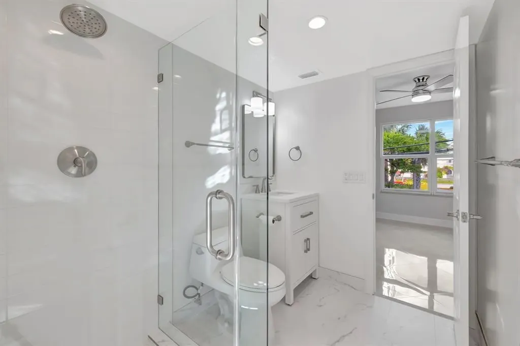 2400 NE 33rd Avenue Fort Lauderdale FL 33305