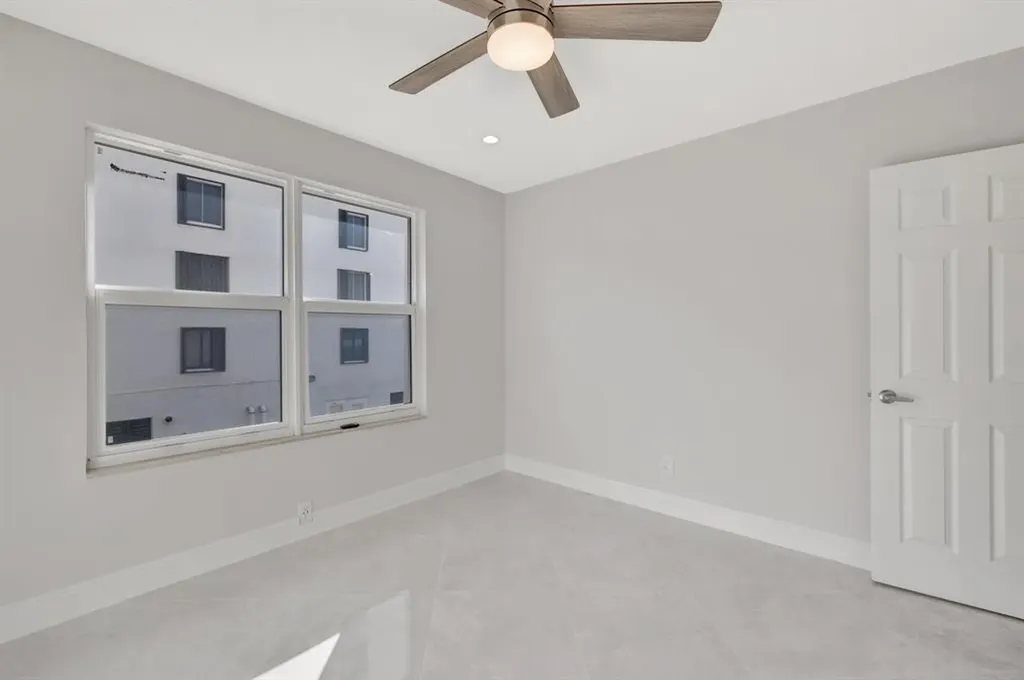 2400 NE 33rd Avenue Fort Lauderdale FL 33305