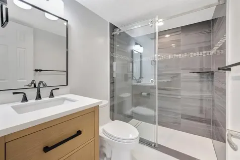 2400 NE 33rd Avenue Fort Lauderdale FL 33305