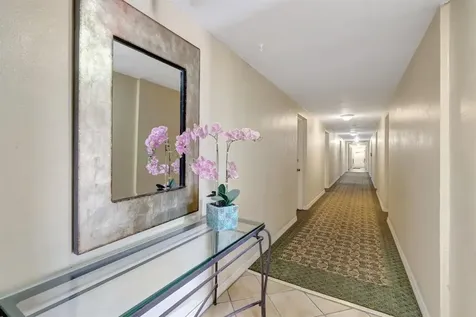 2400 NE 33rd Avenue Fort Lauderdale FL 33305